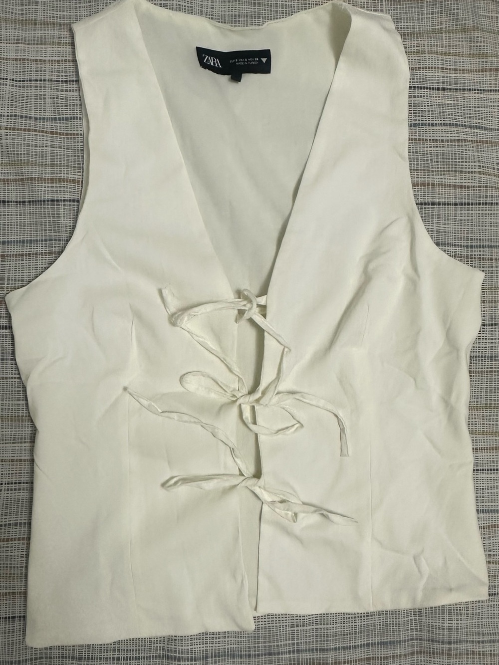 Zara Cream Lace-Up V-Neck Crop Top